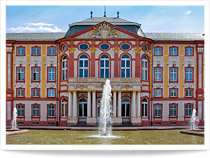 Barockschloß Bruchsal mit Schloßgarten